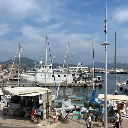 Апартаменты Sur Le Port